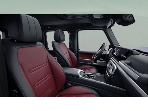 Used 2023 Mercedes-Benz G 550 image 42