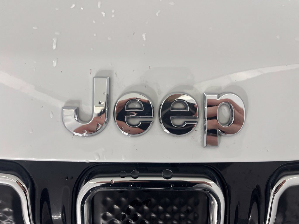 Used 2022 Jeep Compass Limited AWD/4WD image 35