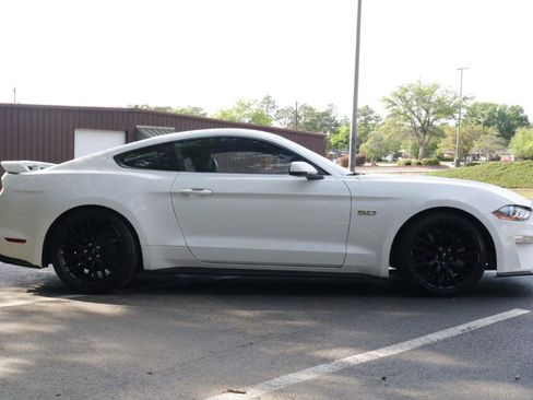 Used 2018 Ford Mustang GT Premium w/ GT Performance Package RWD image 6