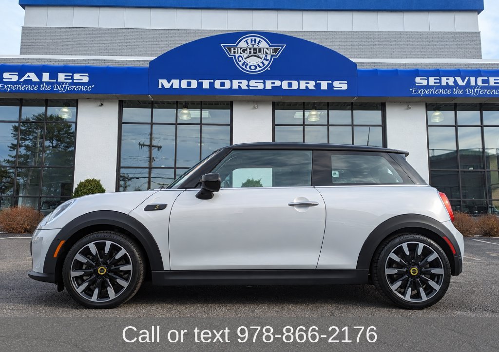 Used 2022 MINI Cooper SE FWD image 1
