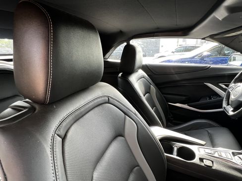 Used 2018 Chevrolet Camaro LT image 39