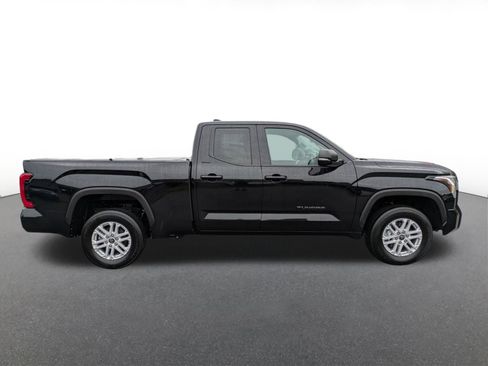 Used 2022 Toyota Tundra SR5 image 2
