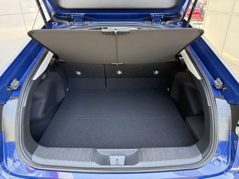 Certified 2025 Toyota Prius Plug-In Hybrid image 27