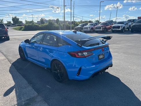 Used 2024 Honda Civic Type R image 3