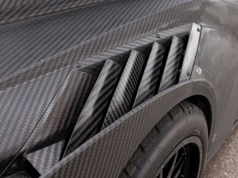 Used 2023 Lamborghini Huracan EVO RWD image 12