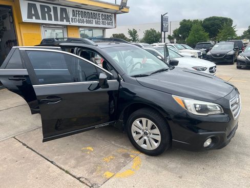 Used 2015 Subaru Outback 2.5i Premium AWD/4WD image 7