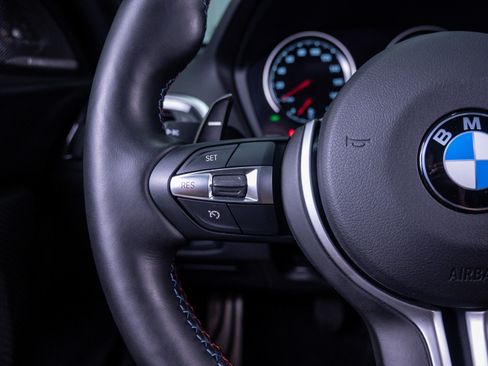 Used 2018 BMW M2 image 21