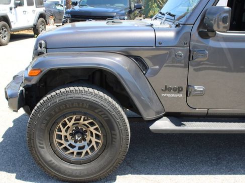 Used 2021 Jeep Wrangler Unlimited Sahara AWD/4WD image 7
