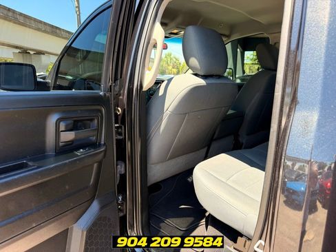 Used 2018 RAM 1500 Express w/ Black Ram 1500 Express Group AWD/4WD image 25