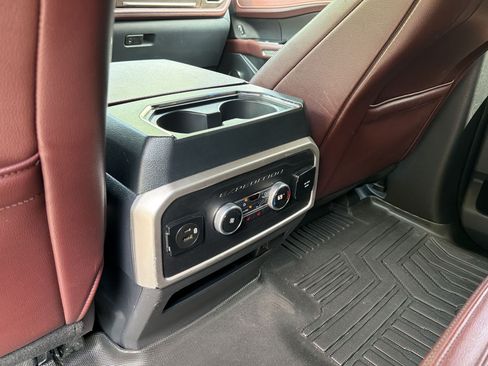 Used 2022 Ford Expedition Max Limited AWD/4WD image 26