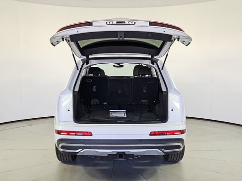 Used 2020 Audi Q7 3.0T Premium image 10