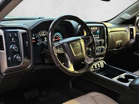 Used 2018 GMC Sierra 1500 Denali w/ Denali Ultimate Package AWD/4WD image 8