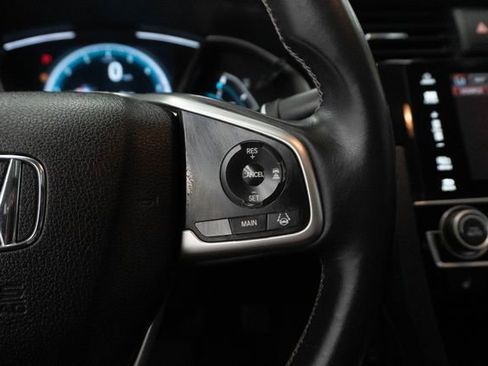 Used 2017 Honda Civic Touring image 22
