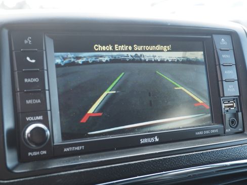 Used 2017 Dodge Grand Caravan GT image 22