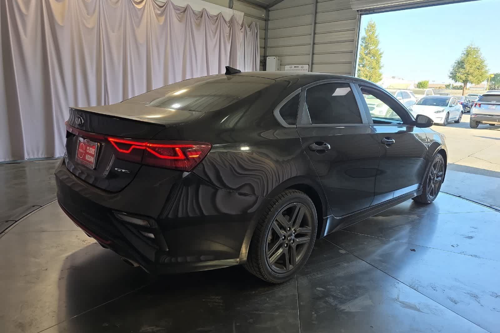 Used 2020 Kia Forte GT-Line FWD image 3
