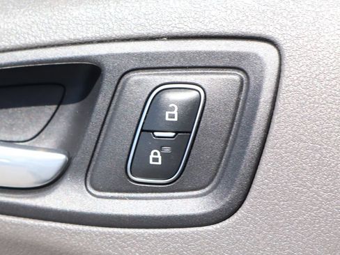 Used 2022 Ford Transit Connect XLT FWD image 19