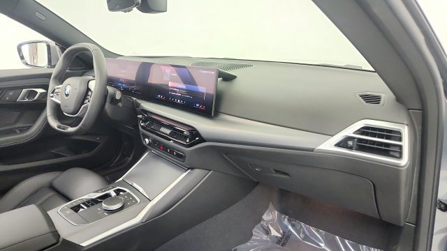 Used 2025 BMW 230i Coupe RWD image 36