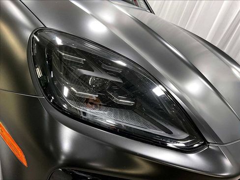 Used 2024 Porsche Cayenne image 15