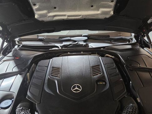 Used 2018 Mercedes-Benz S 560 Sedan image 23