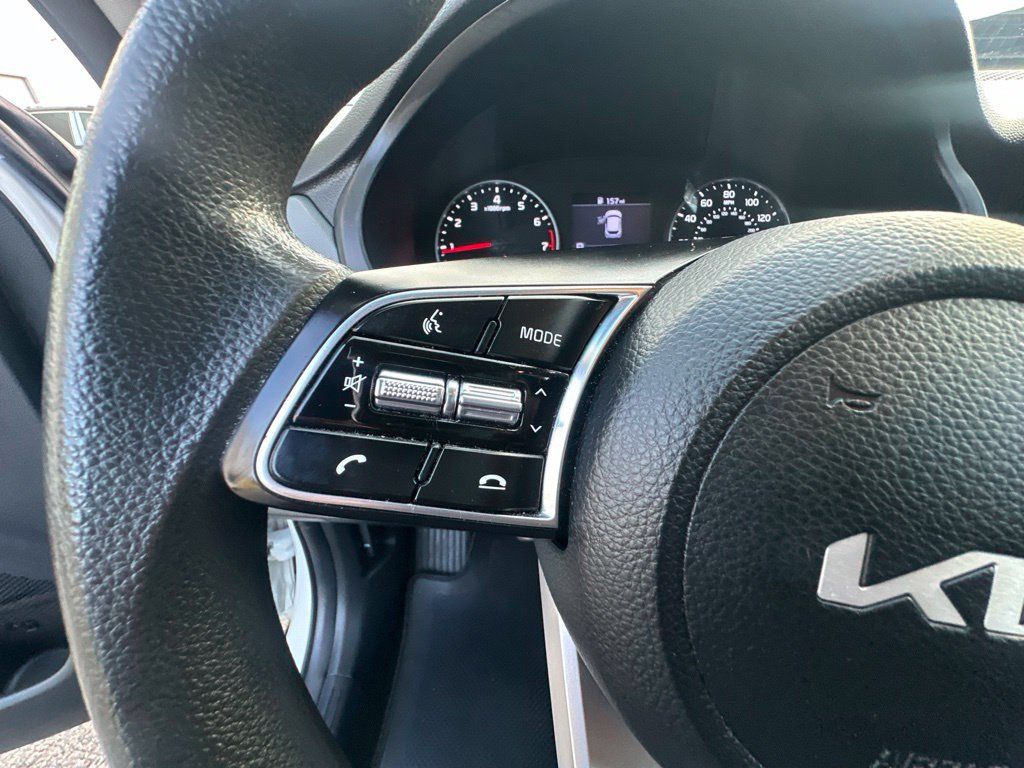 Used 2023 Kia Seltos LX AWD/4WD image 14
