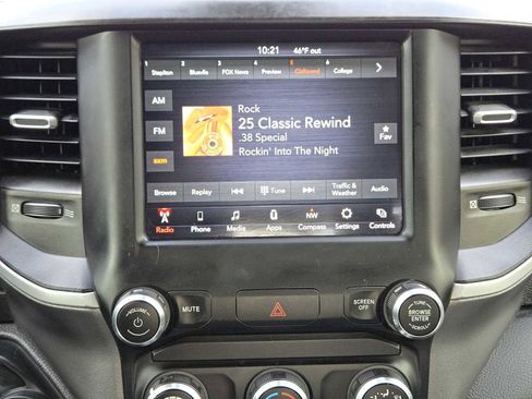 Used 2021 RAM 1500 Lone Star image 17