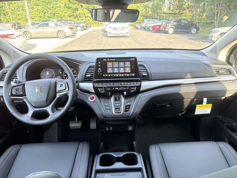 New 2026 Honda Odyssey EX-L image 23