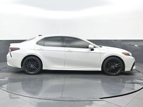 Used 2021 Toyota Camry XSE FWD image 2