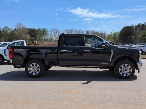 New 2026 Ford F250 Lariat image 3