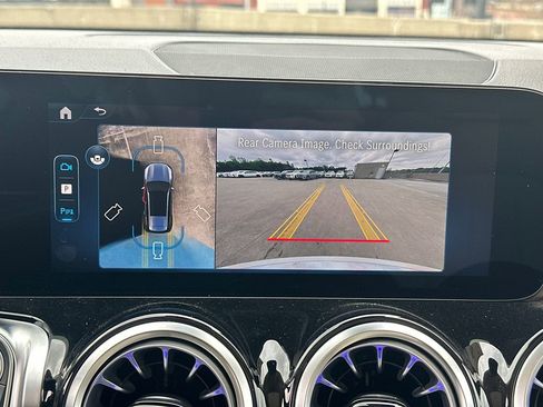 New 2026 Mercedes-Benz GLB 250 image 31