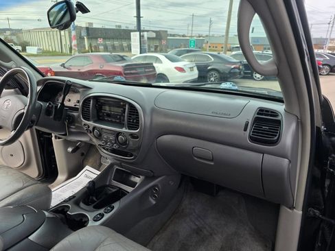 Used 2004 Toyota Sequoia Limited image 27