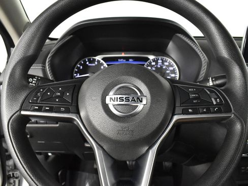 Used 2023 Nissan Sentra SV image 19