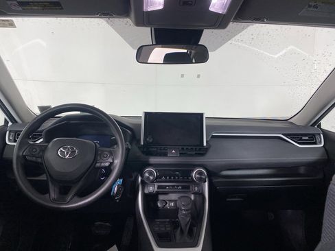 Used 2023 Toyota RAV4 LE image 27