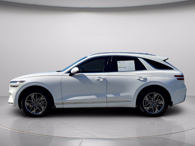 Used 2023 Genesis GV70 2.5T w/ Select Package AWD/4WD image 3