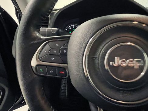 Used 2020 Jeep Renegade Limited w/ Advanced Technology Group image 31