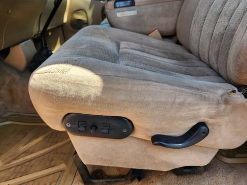 Used 1997 Dodge Ram 1500 Truck 2WD Club Cab image 25