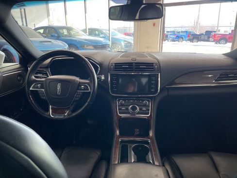 Used 2018 Lincoln Continental Reserve image 20
