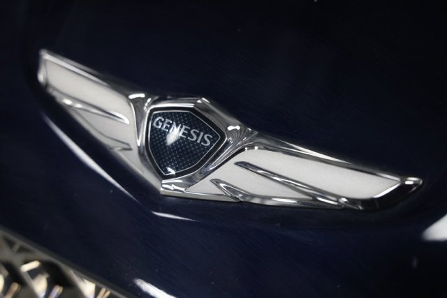 Used 2025 Genesis GV70 2.5T AWD/4WD image 4