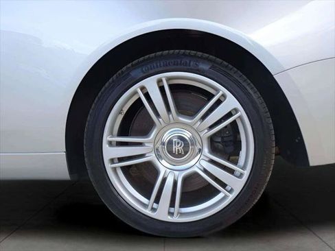 Certified 2014 Rolls-Royce Wraith RWD image 22