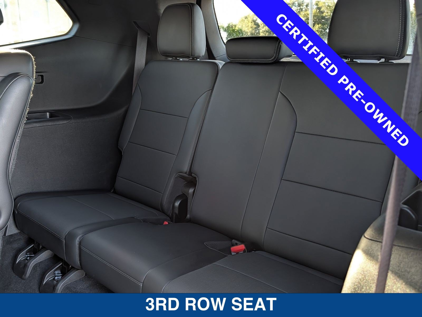 Used 2025 Buick Enclave Preferred FWD image 17