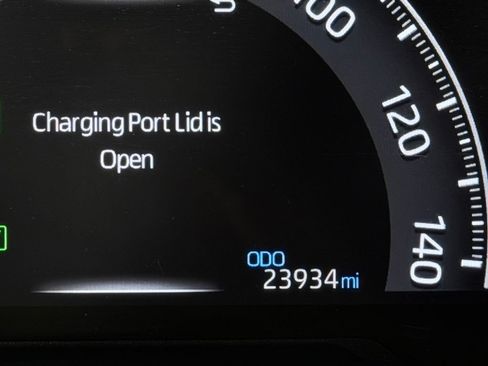 Used 2025 Toyota RAV4 SE AWD/4WD image 14