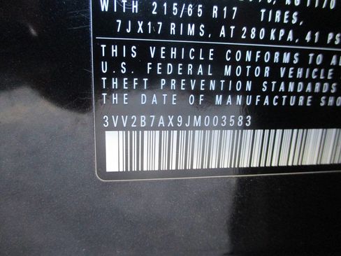 Used 2018 Volkswagen Tiguan SE image 16