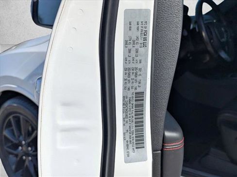 Used 2017 Dodge Durango R/T w/ Technology Group image 22