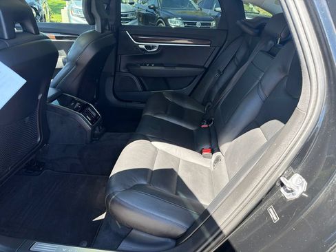 Used 2018 Volvo S90 T5 Momentum w/ Convenience Package FWD image 17
