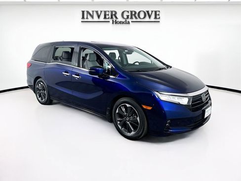Used 2023 Honda Odyssey Elite image 3