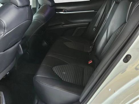 Used 2021 Toyota Camry SE w/ Carpet Mat Package (TMS) FWD image 15