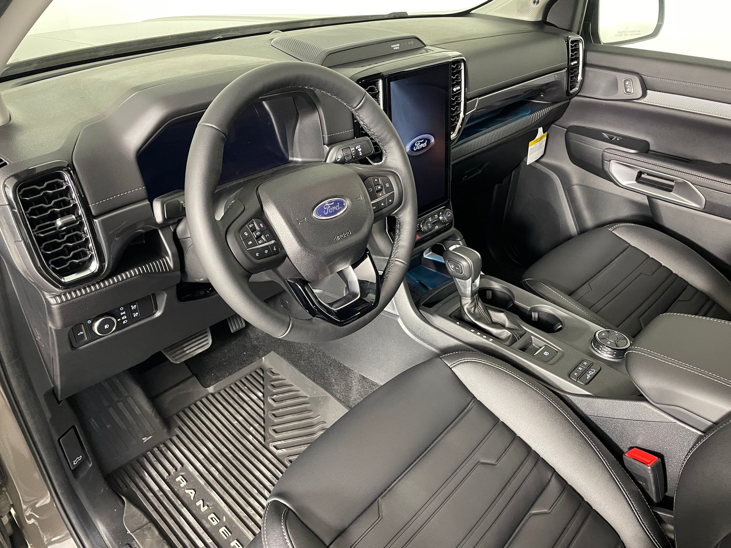 New 2026 Ford Ranger Lariat w/ FX4 Off-Road Package AWD/4WD image 3