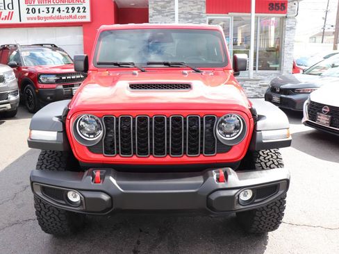 Used 2026 Jeep Wrangler Unlimited Rubicon AWD/4WD image 8