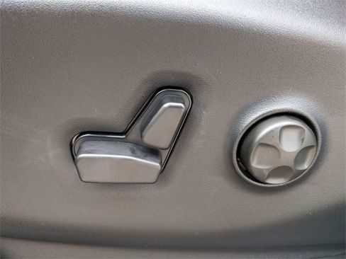 New 2026 Chrysler Pacifica Select w/ S Appearance Package image 13