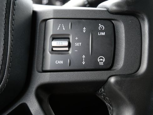 Used 2025 Land Rover Defender 130 X AWD/4WD image 28