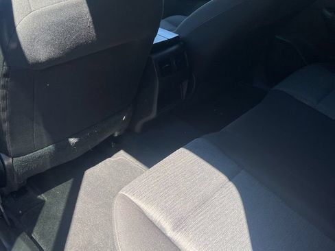 Used 2022 Nissan Rogue S AWD/4WD image 20